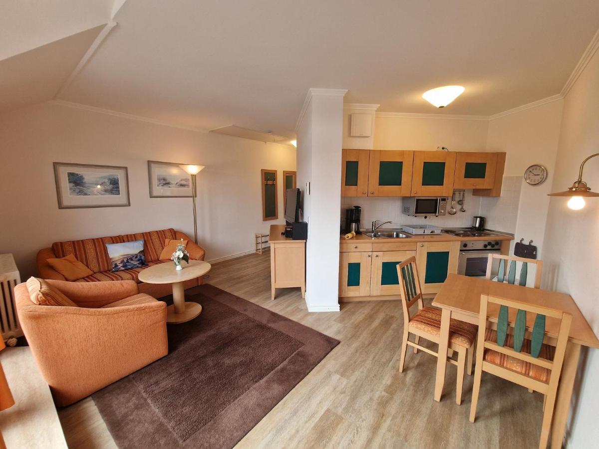 Klassik Mit 1 Schlafzimmer Und Balkon Im Dachgeschoss 172 Ostseebad Binz